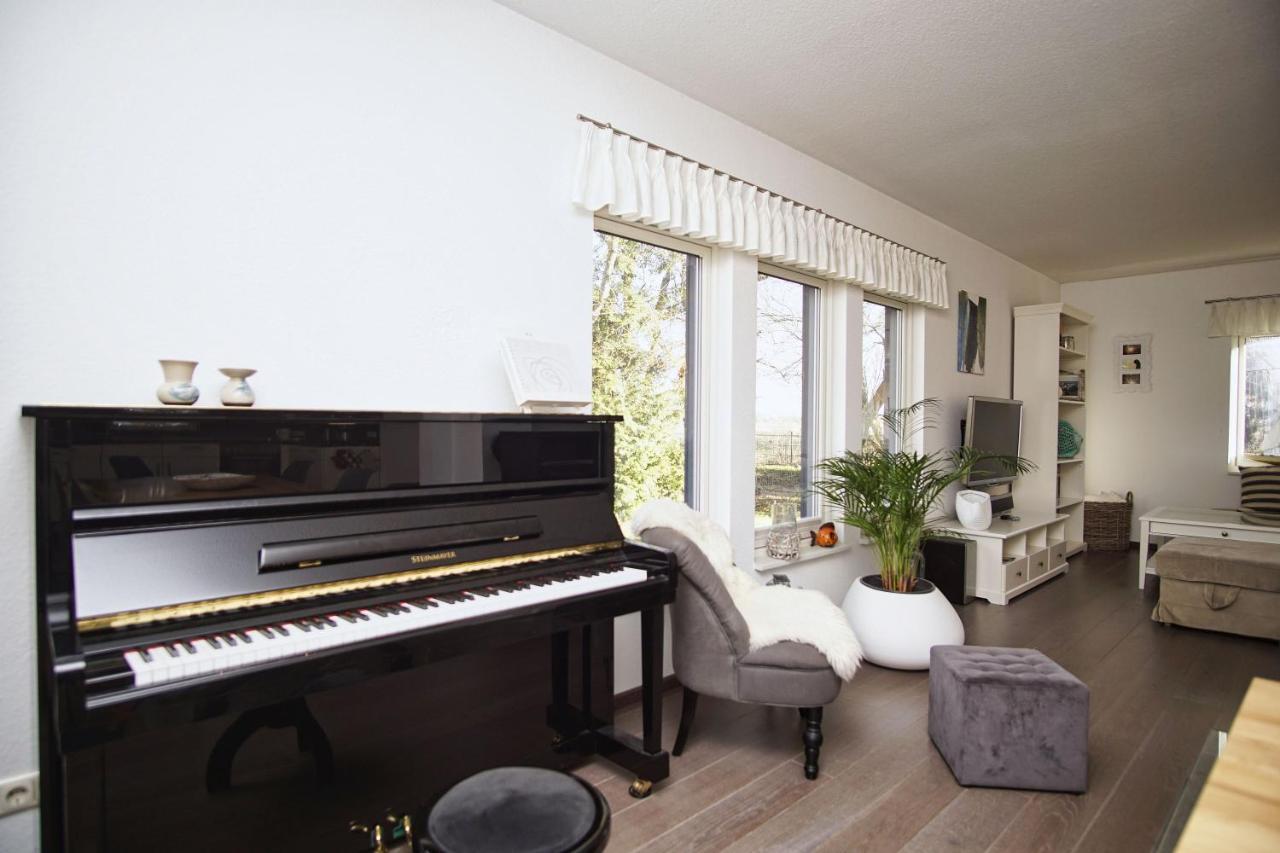Komfortables Haus Mit Kamin, Sauna, Garten, Terrasse - Ferienhaus Sternschnuppe Wiek auf Rügen エクステリア 写真