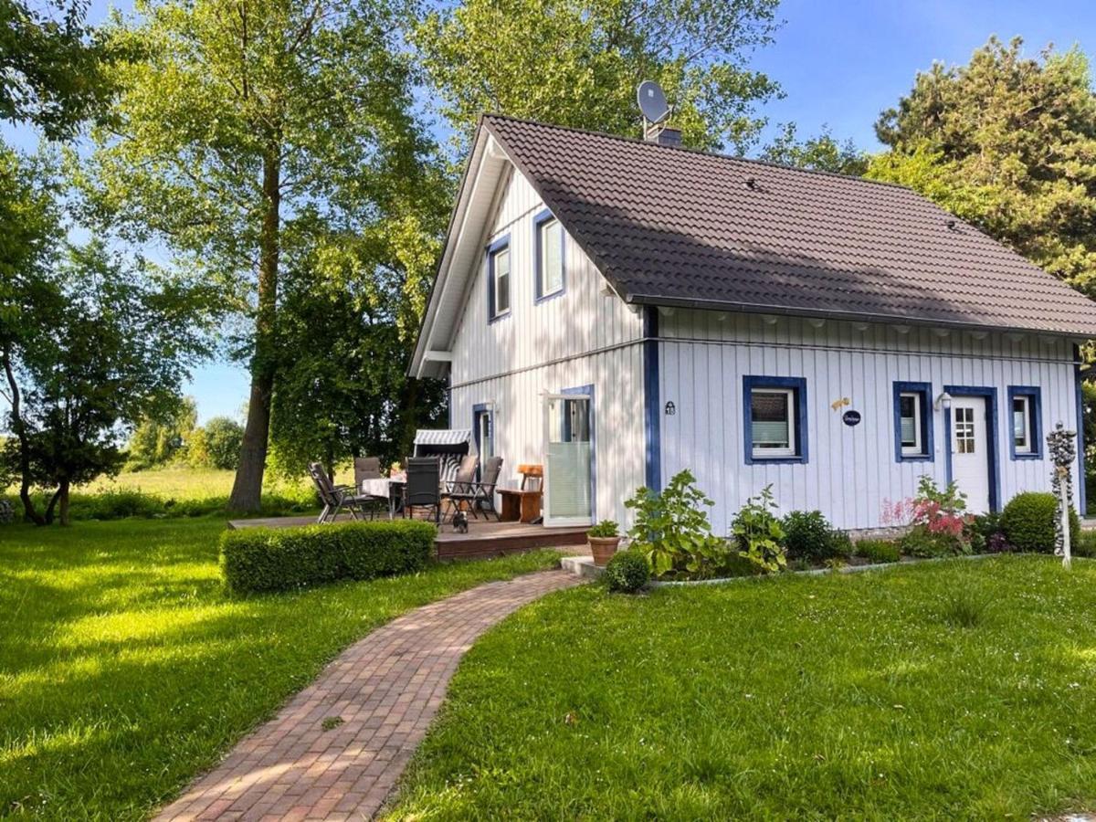 Komfortables Haus Mit Kamin, Sauna, Garten, Terrasse - Ferienhaus Sternschnuppe Wiek auf Rügen エクステリア 写真